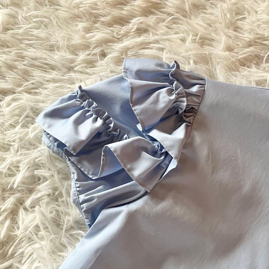 タグ付き✨ ヨーコチャン ラッフルトリムスリーブコットンブラウス SAX 近年