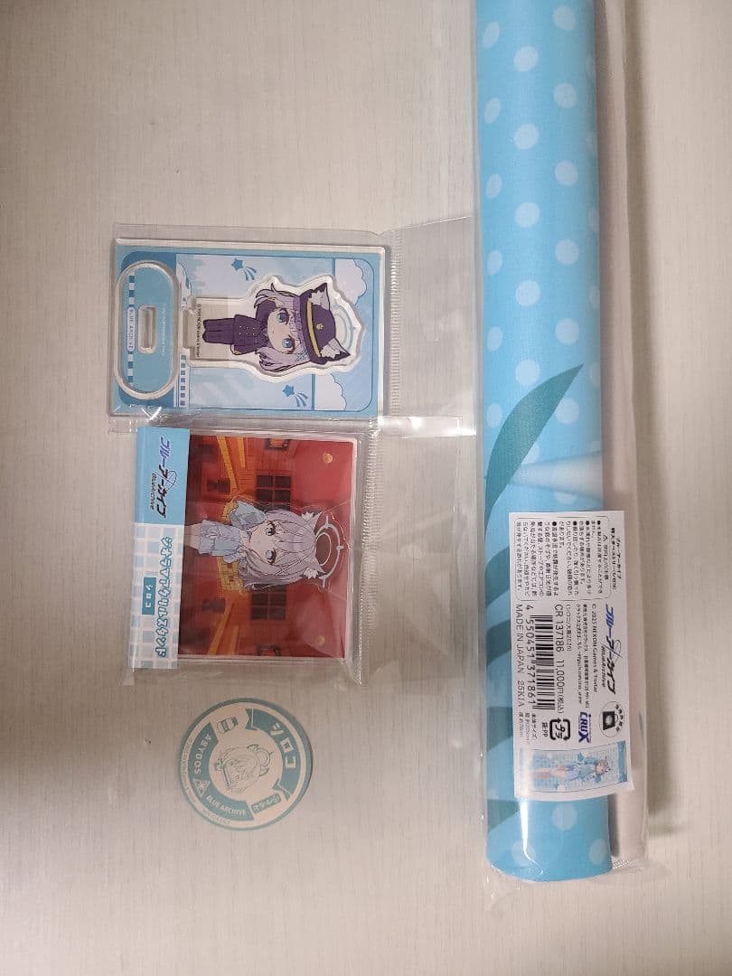 ブルーアーカイブ　シロコ　タペストリー　アクリルスタンド