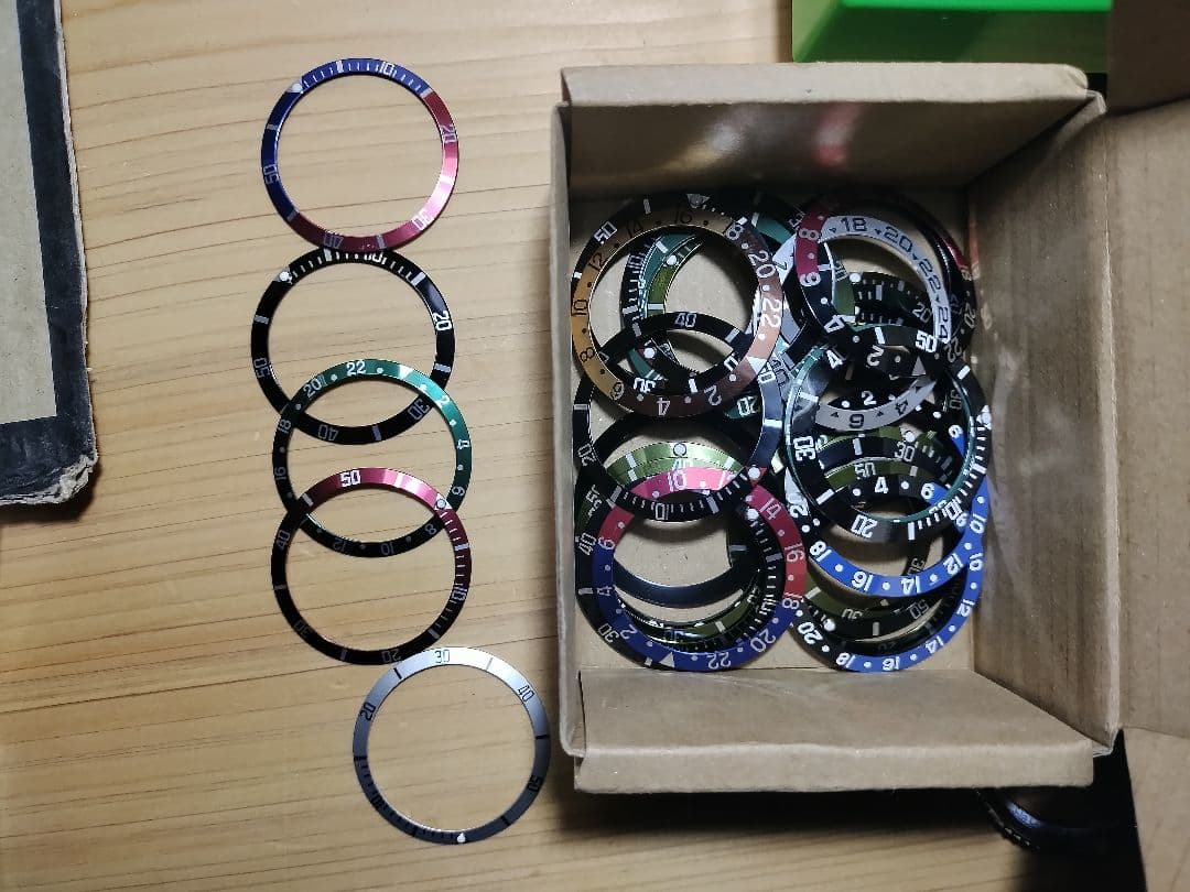 腕時計　ベゼル　リング　大量　アウターリング付き　部品取り