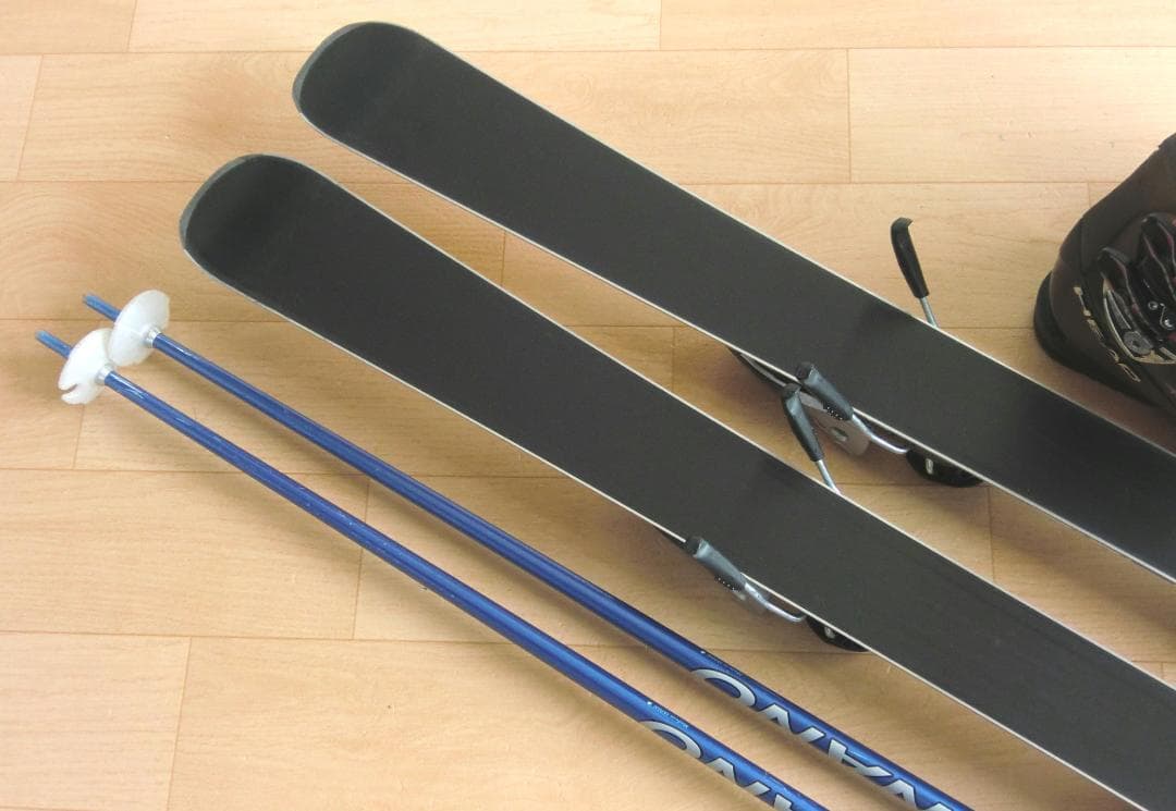 ■■送料無料■SPEEDRACER■スキー4点セット■板145靴25-25.5■