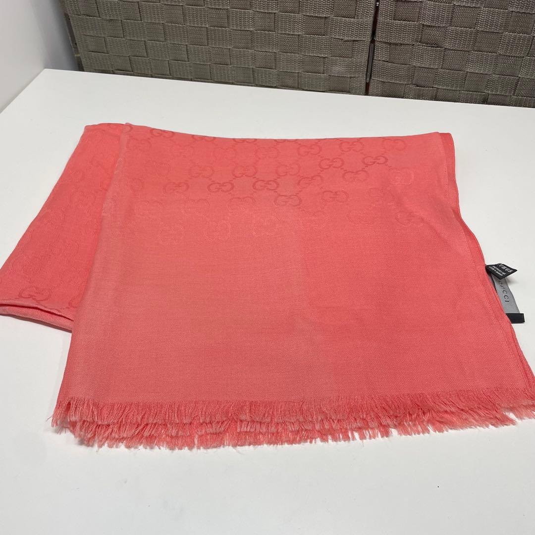 M*送様 GUCCI GG柄　コーラルピンク 大判ストール フリンジ付き