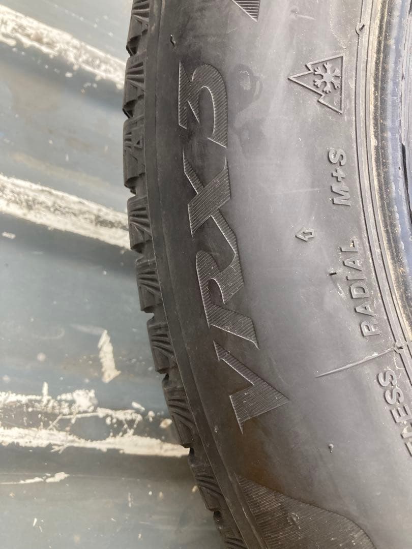 チョコチップ1。2023年製ブリヂストンVRX3 185/60R15