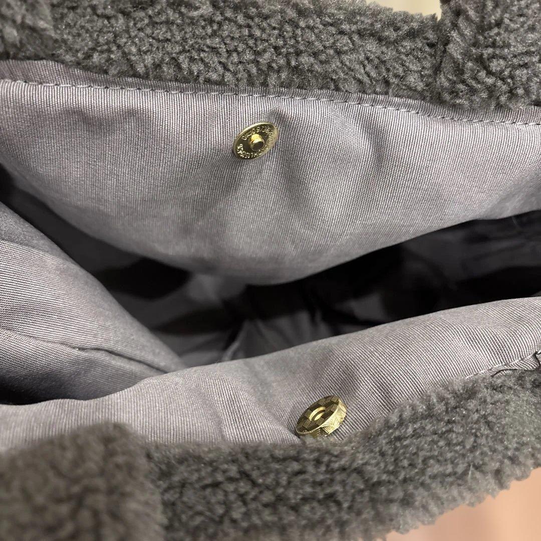 PRADA ノベルティトートバッグ　グレー