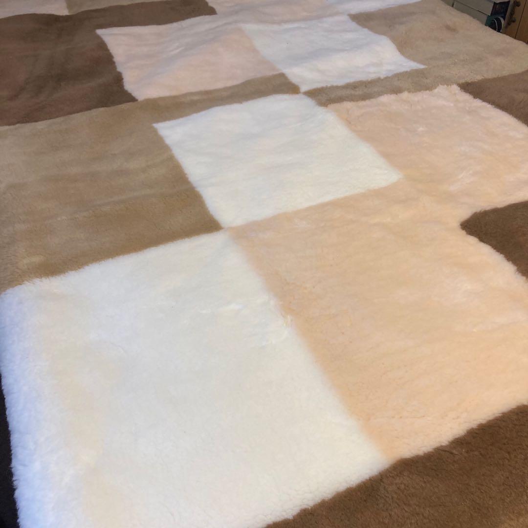 【新品未使用.タグ付き】高級　ロマンス小杉 ムートンシーツ