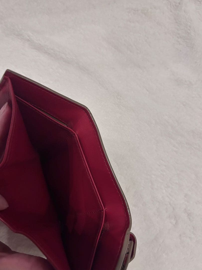 凛姫様　PRADA プラダ 三つ折り財布 ミニ財布　レザー　金ロゴ