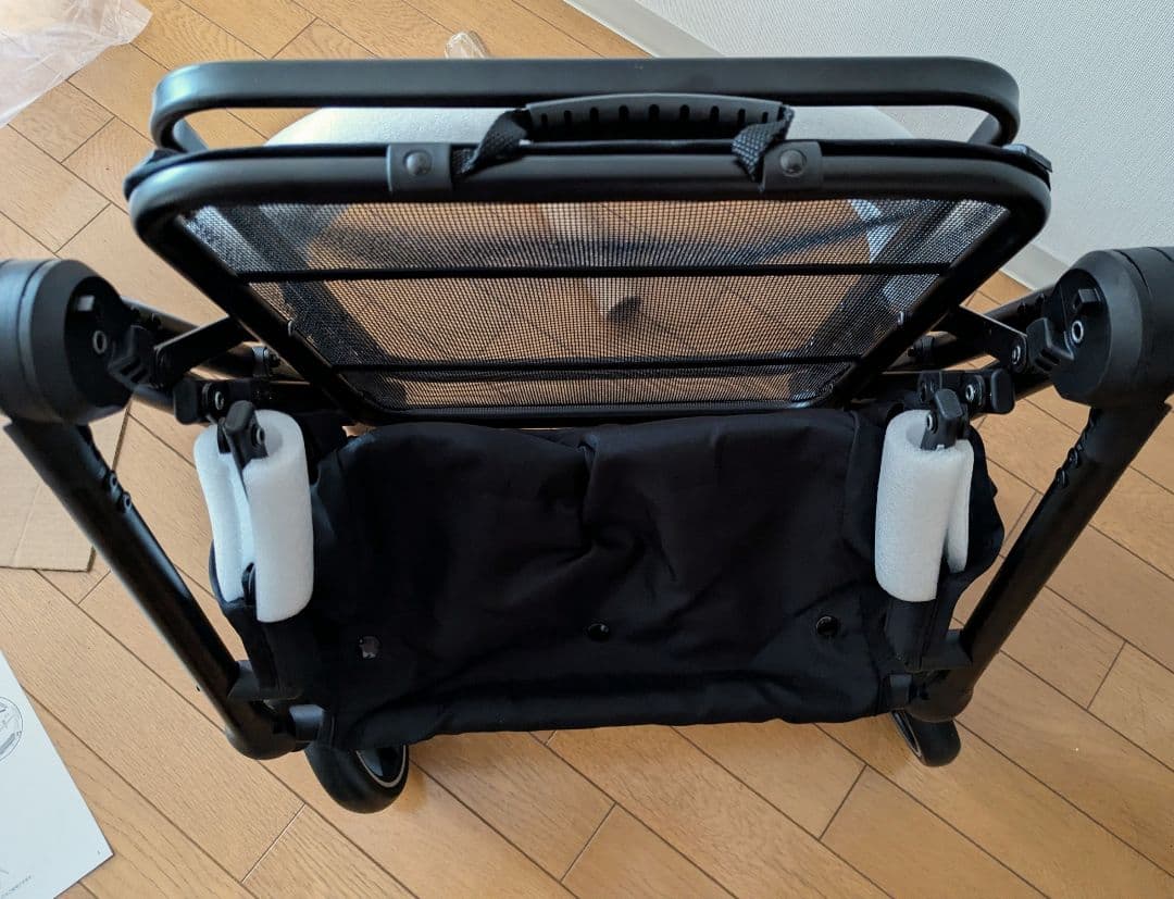 大幅値下げ 格安！コンビ ミスモーイ クラシックブルー COMBI