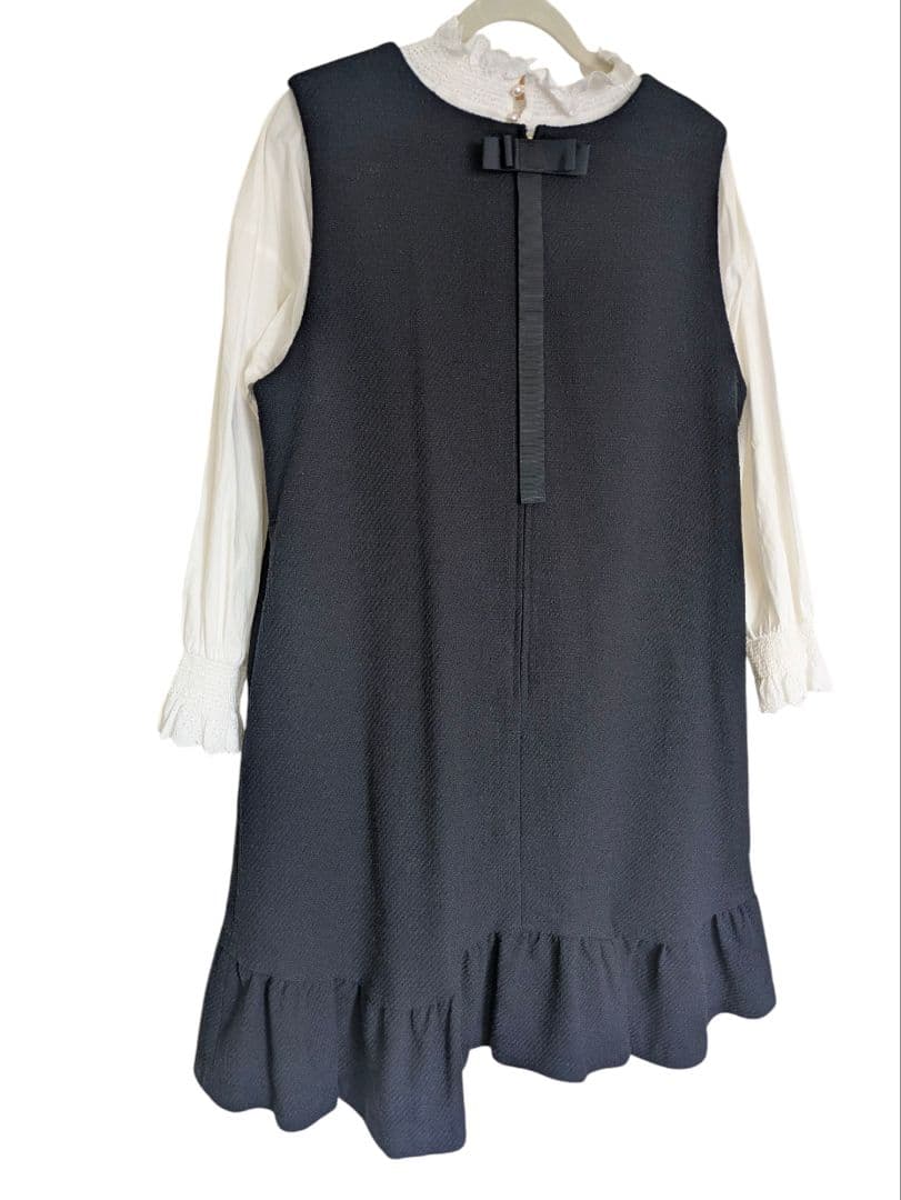 ☆新品未使用☆ローズティアラ 裾フリルジャンパースカート 濃紺 46