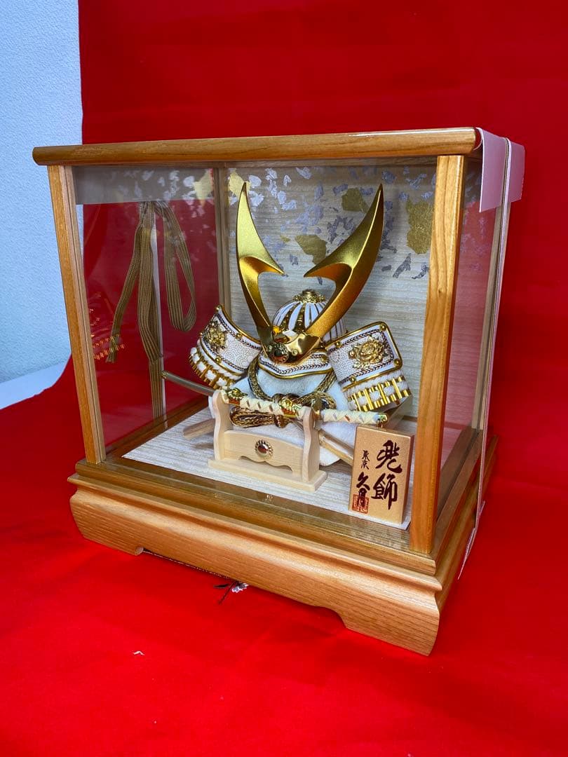 東京久月　五月人形　兜飾り　白木ガラスケース入・コンパクトサイズ