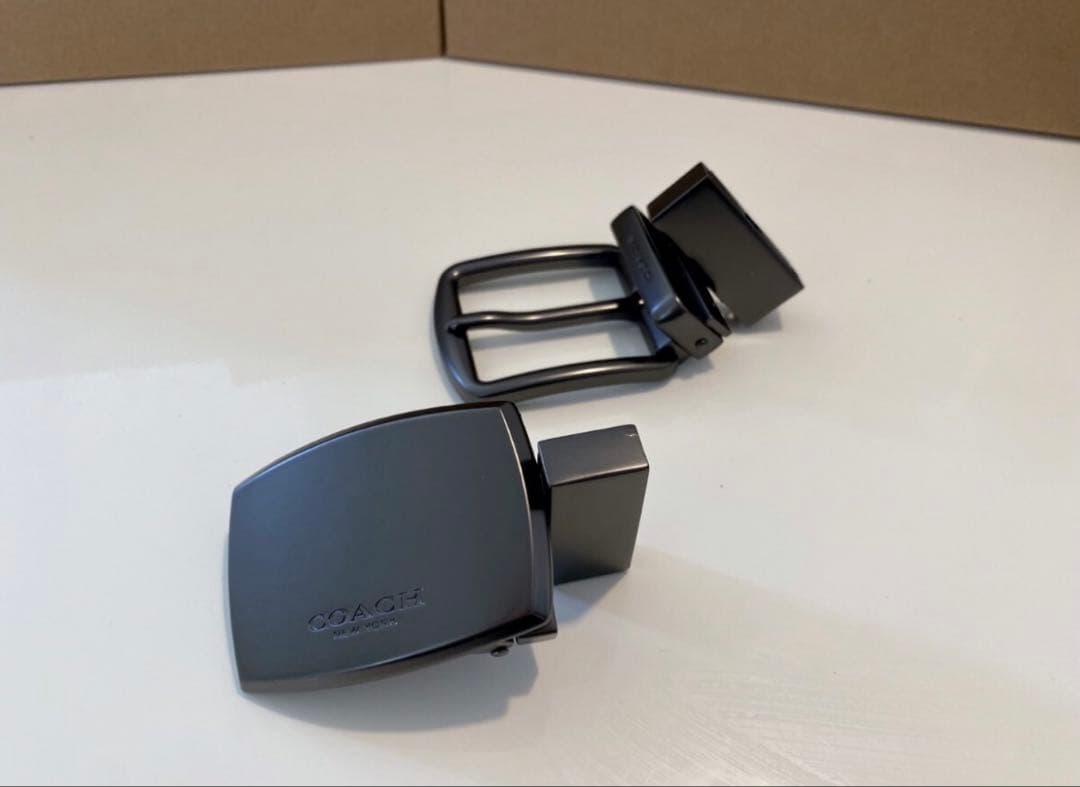 COACHリバーシブル シグネチャーバックル 回転式ワークメンズ ビジネスベルト