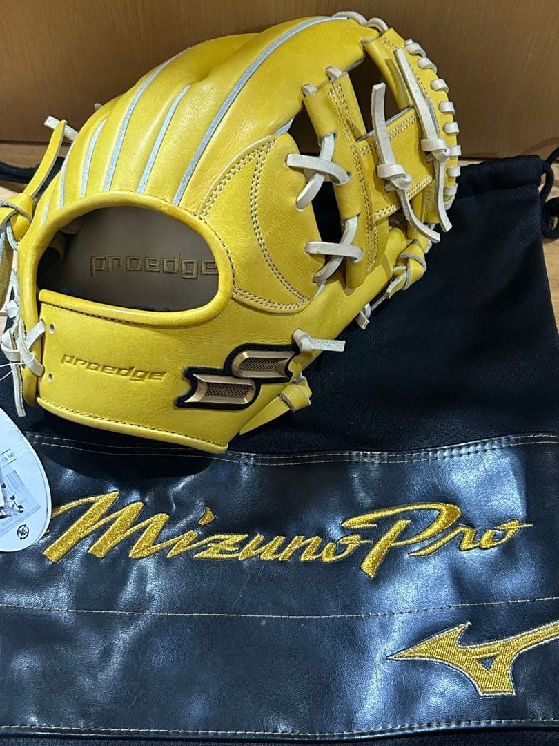 硬式内野手用グローブ