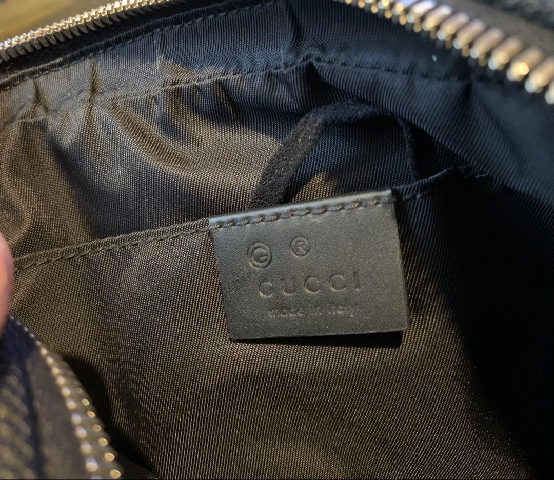 GUCCI グッチ　ウエストポーチ ボディバッグ　ショルダーバッグ　ブラック