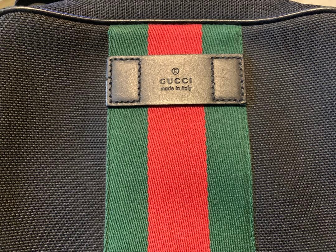 GUCCI グッチ　ウエストポーチ ボディバッグ　ショルダーバッグ　ブラック
