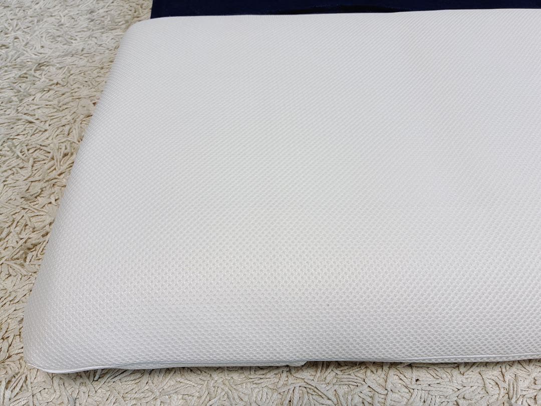 美品 エアウィーヴピロー S-LINE 専用バッグ付airweavepillow