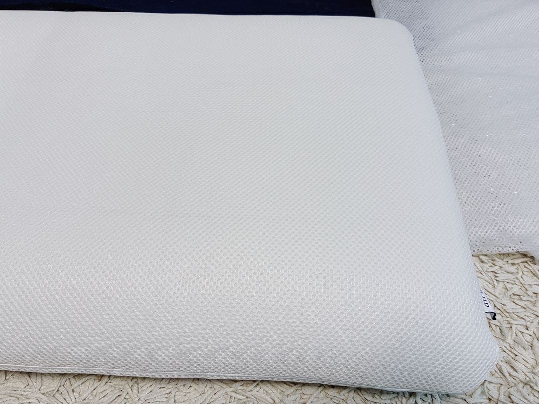 美品 エアウィーヴピロー S-LINE 専用バッグ付airweavepillow