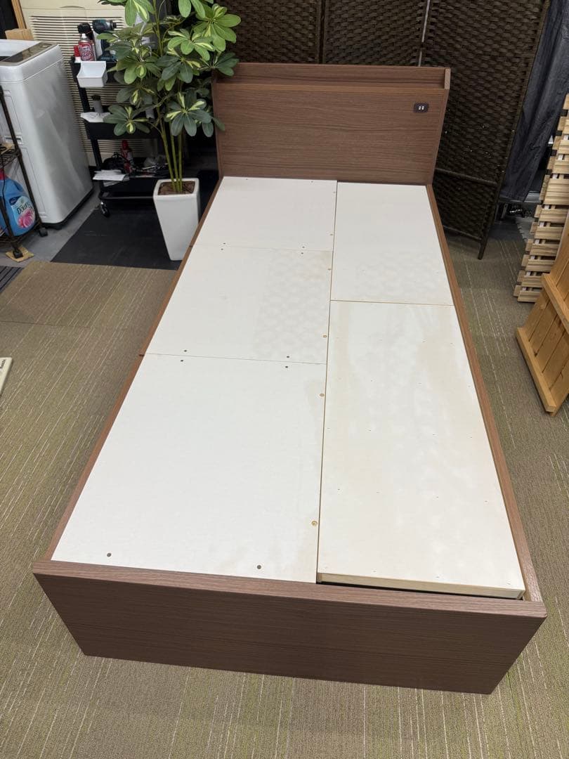 【美品】ニトリ　シングルベッドフレーム　ジオ チェスト40J MBR 板下収納