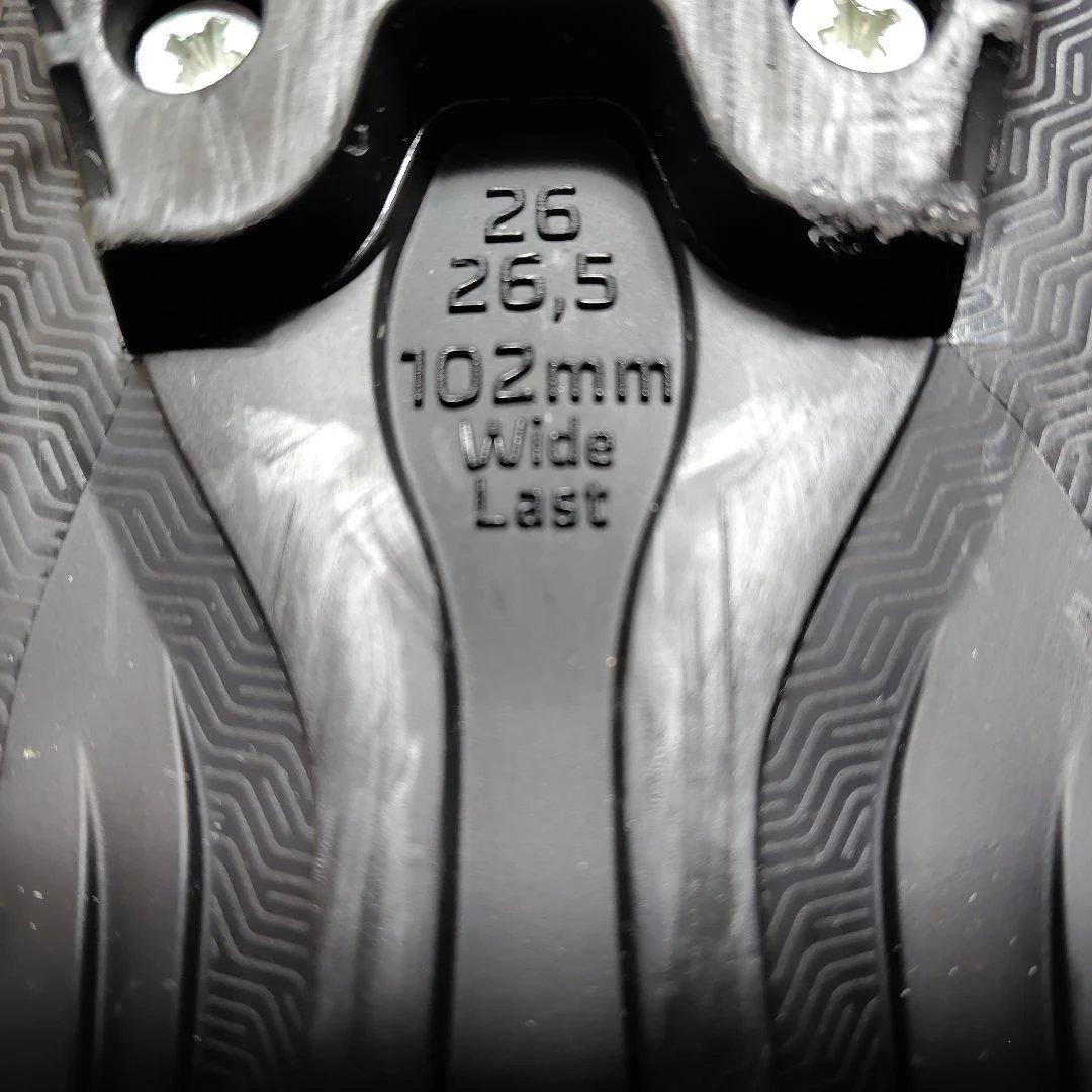 新年値引！美品スキーブーツAtomicHAWX80MAGNA26〜26.5