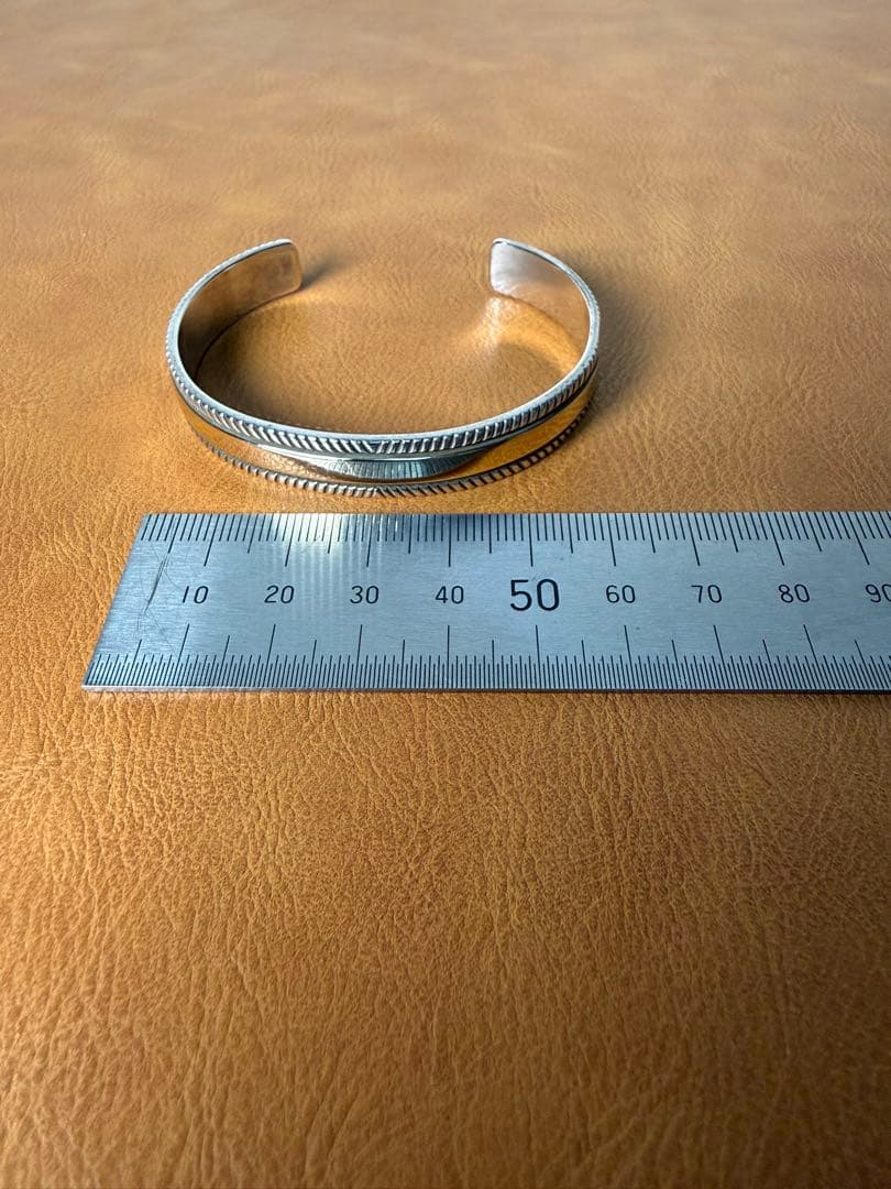 ナバホ族 Bruce Morgan 14K チゼルワーク 3/8 バングル