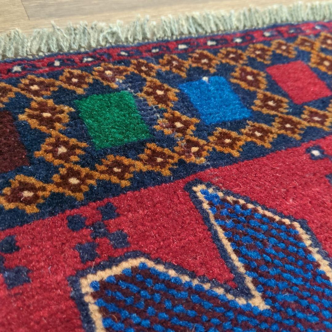 アフガニスタン絨毯　バルーチ　ヴィンテージラグ　トライバルラグ　ウール