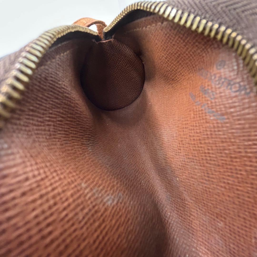 系*譜様 LOUIS VUITTON ルイヴィトン パピヨン ポーチ M5138