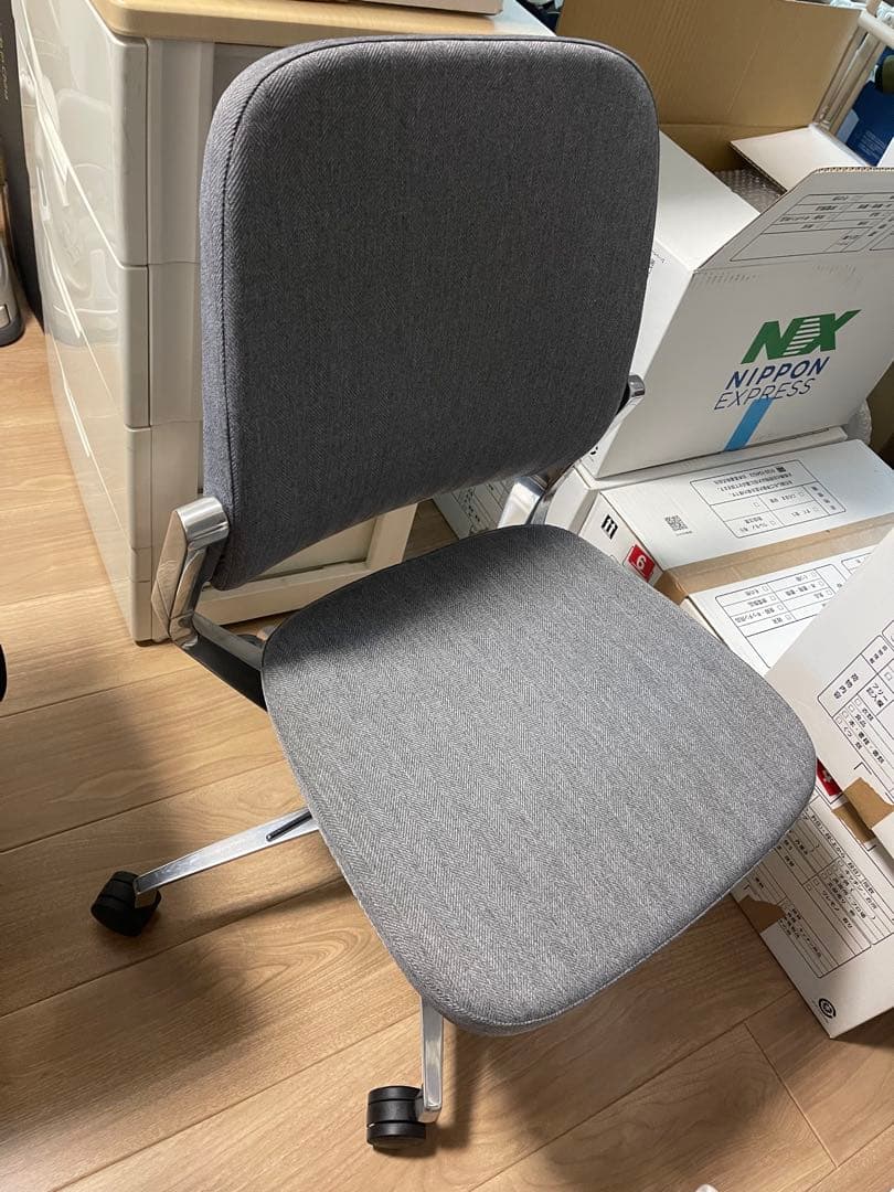 イトーキ　レヴィチェア