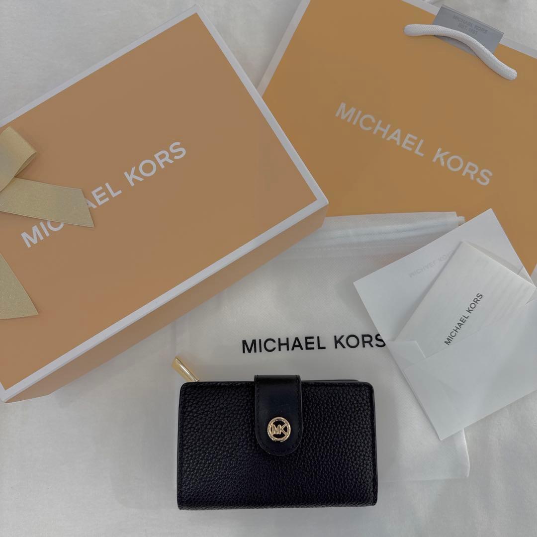 新品MICHAEL KORS ブラック 二つ折り財布 マイケルコース