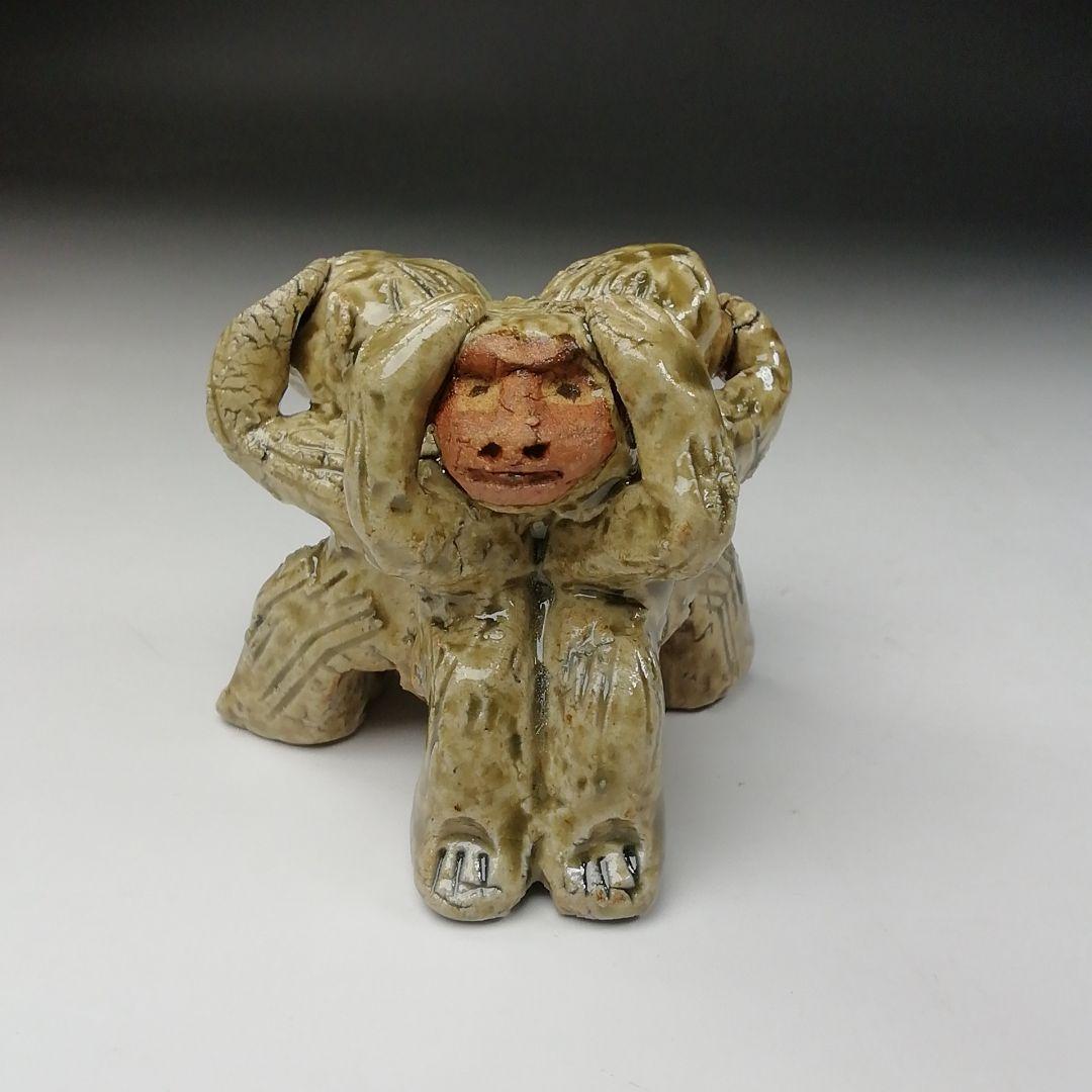 Ｔ６７５　蓋置　『伊羅保　三猿蓋置』『信楽焼』『奥田英山 造』　共箱　茶道具