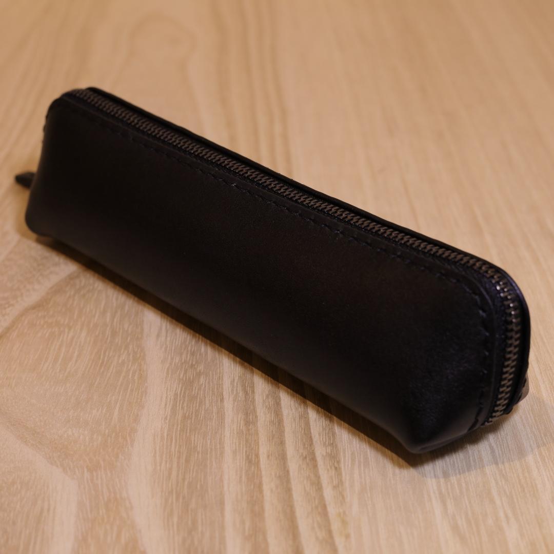 【やまー】新品　ペンケース　黒革　YKKエクセラ