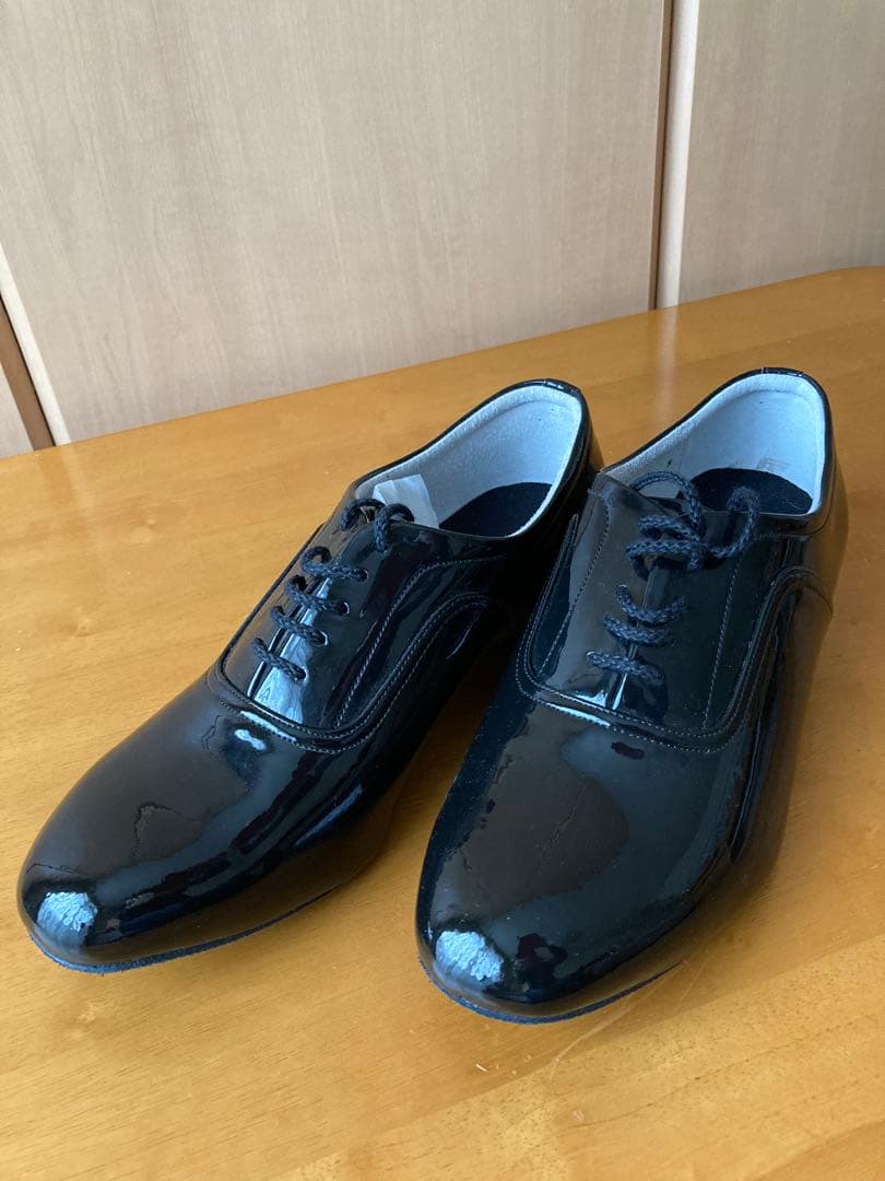 社交ダンスシューズ 光沢仕上げ（25cm）