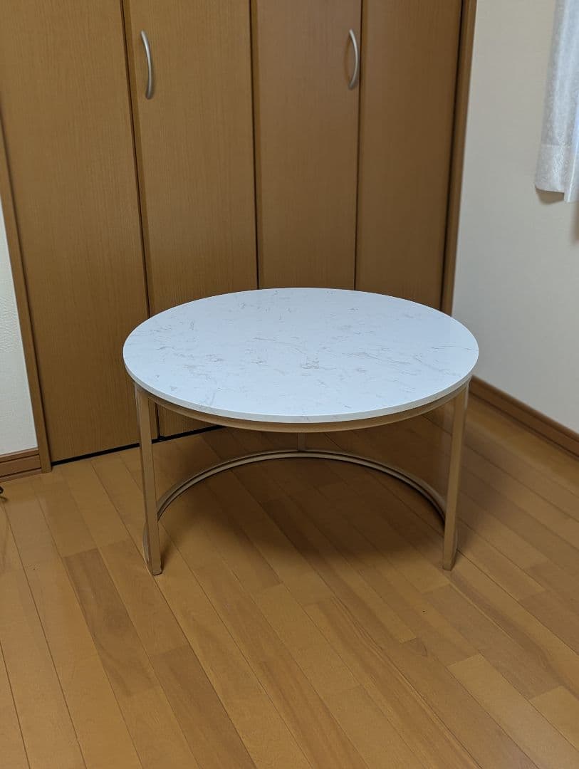 円形　大理石柄　テーブル