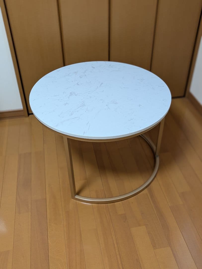 円形　大理石柄　テーブル