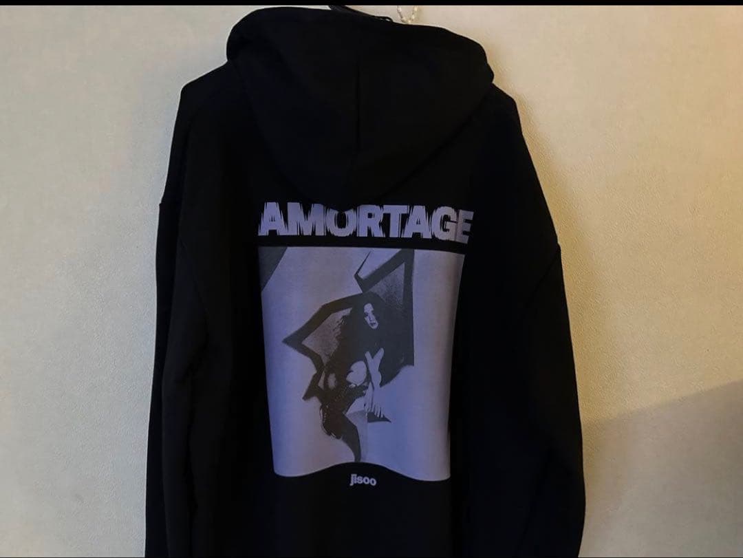 ブラックピンク　ジス AMORTAGE ブラック ジップアップパーカー　Mサイズ