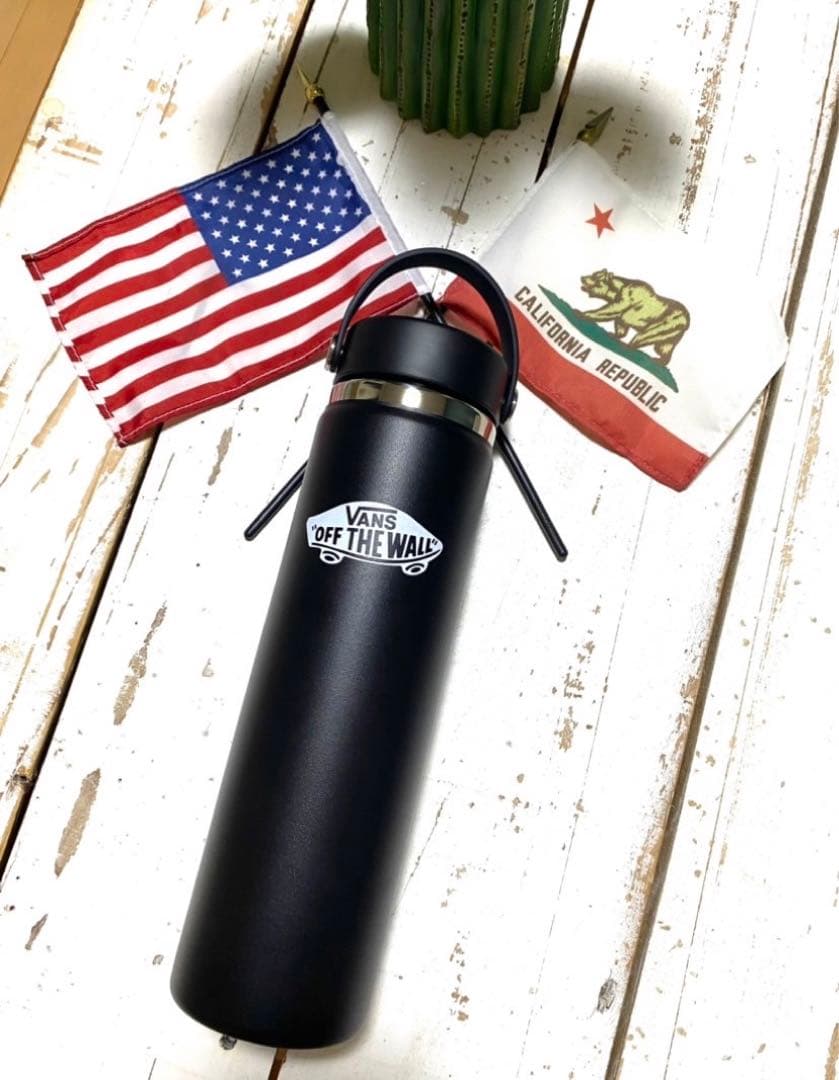 のり☺︎ 激レア‼️限定版VANS × Hydro Flask