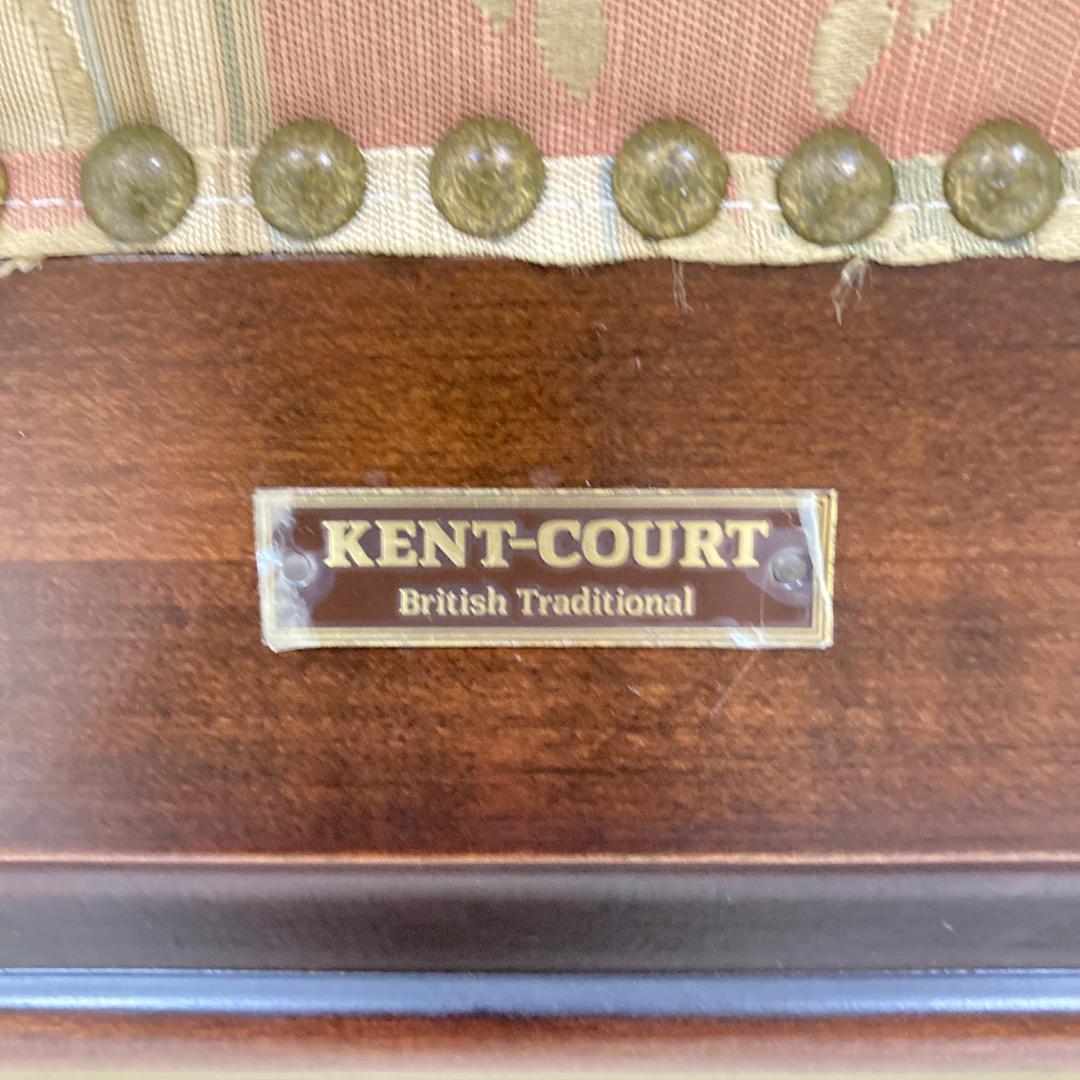 【マルニ】ケントコート KENT COURT　２人掛けソファ　鋲打ち　クラシック