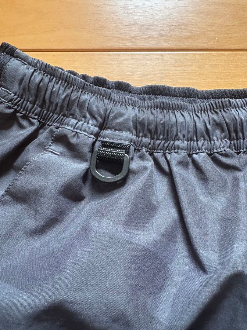 ナイキ NIKE x fcrb x honeybeeトリプルネーム 黒 迷彩柄