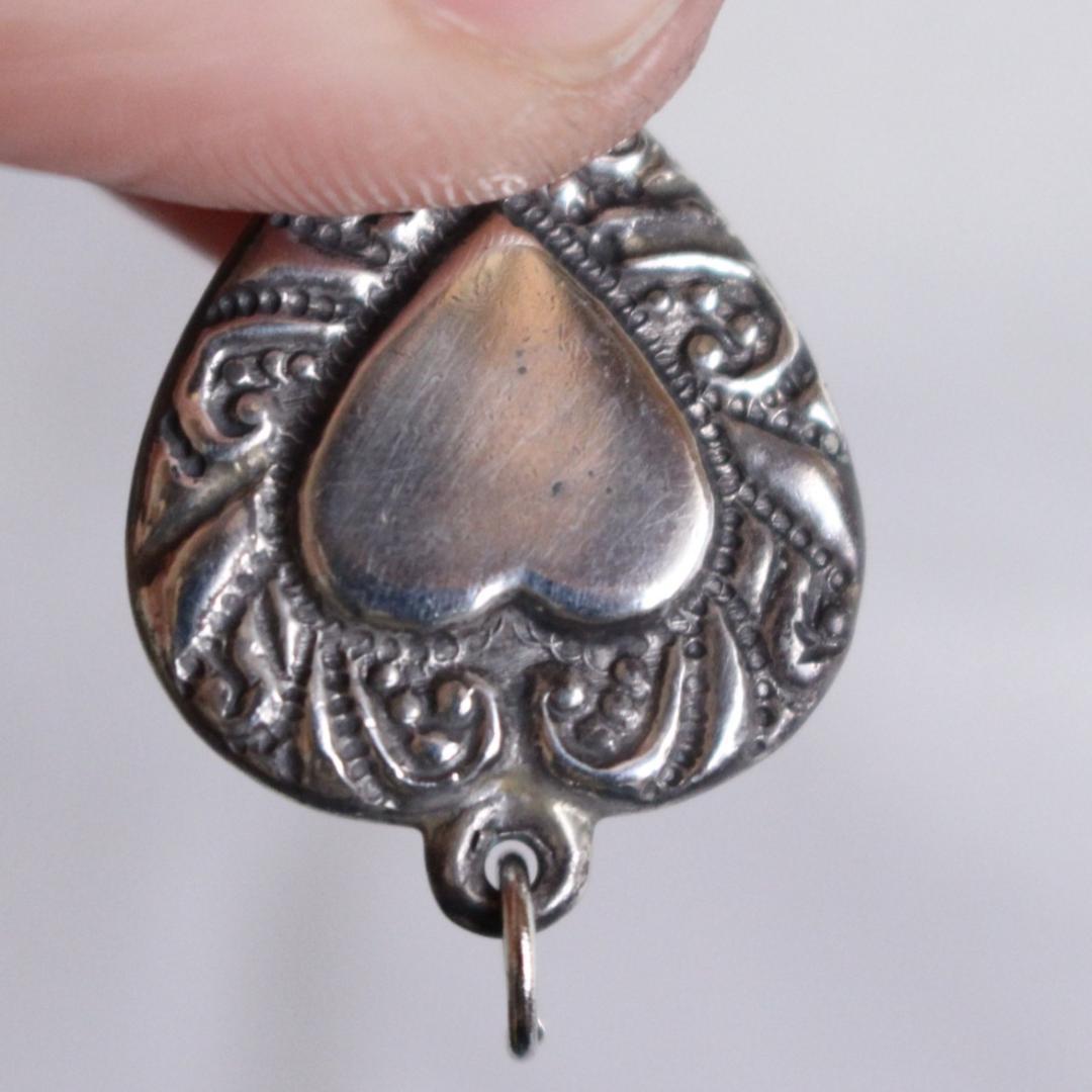 30s　スウィートハートジュエリー 両面 ハート　チャーム 波　唐草　アールデコ