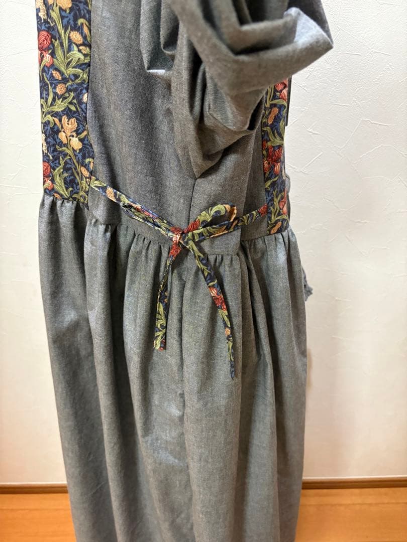 割烹着 おしゃれ ハンドメイド【ウィリアム モリス アイリス】