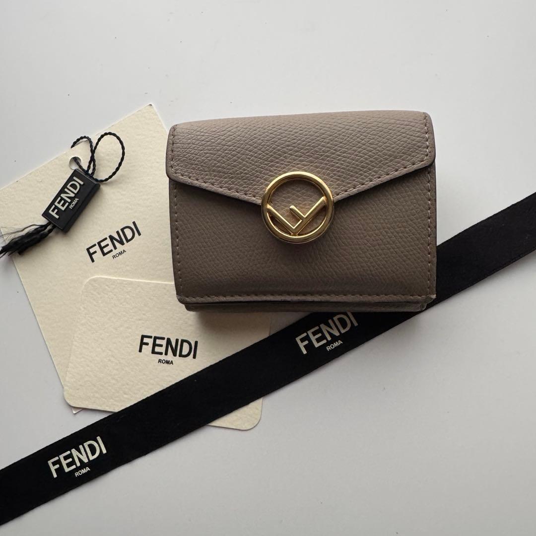 【美品】 271 FENDI フェンディ 3つ折り財布