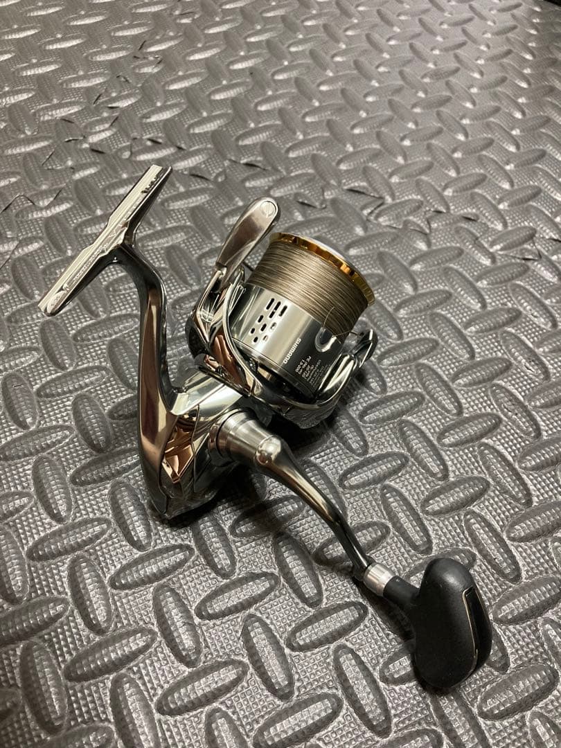 美品 SHIMANO 18 STELLA 4000MHG シマノ ステラ