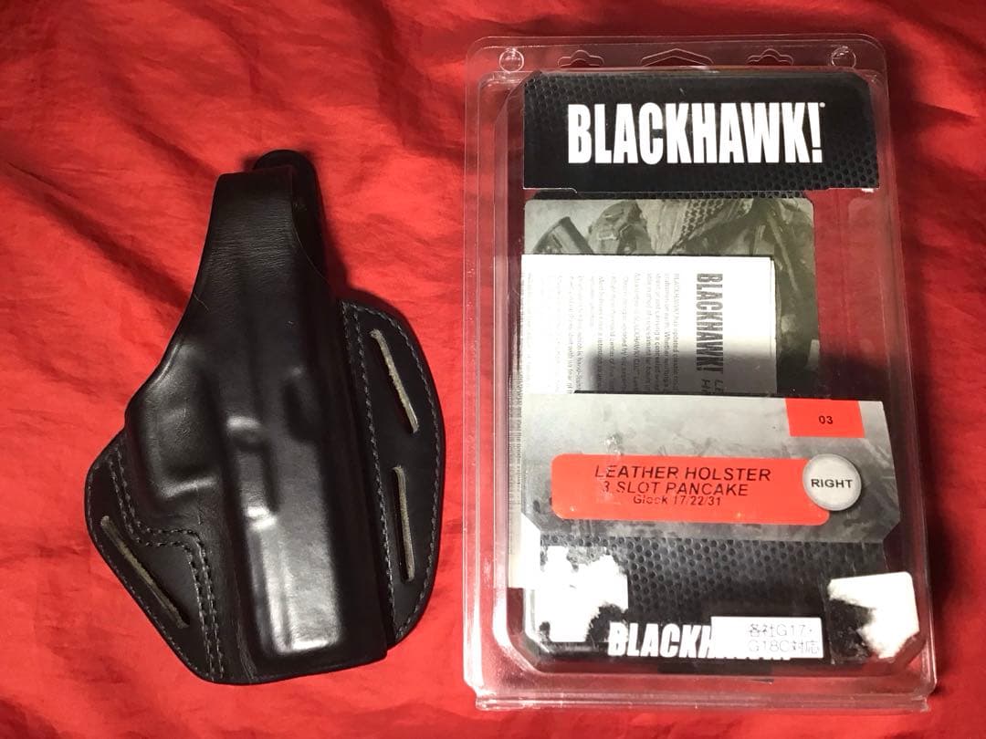 ブラックホーク製　実物レザーヒップホルスター グロック17用　右用　中古品