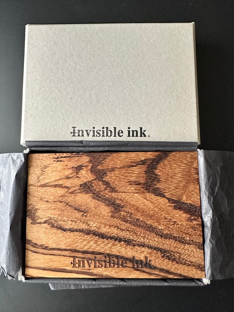 Invisible ink. THE CHIPS 花台