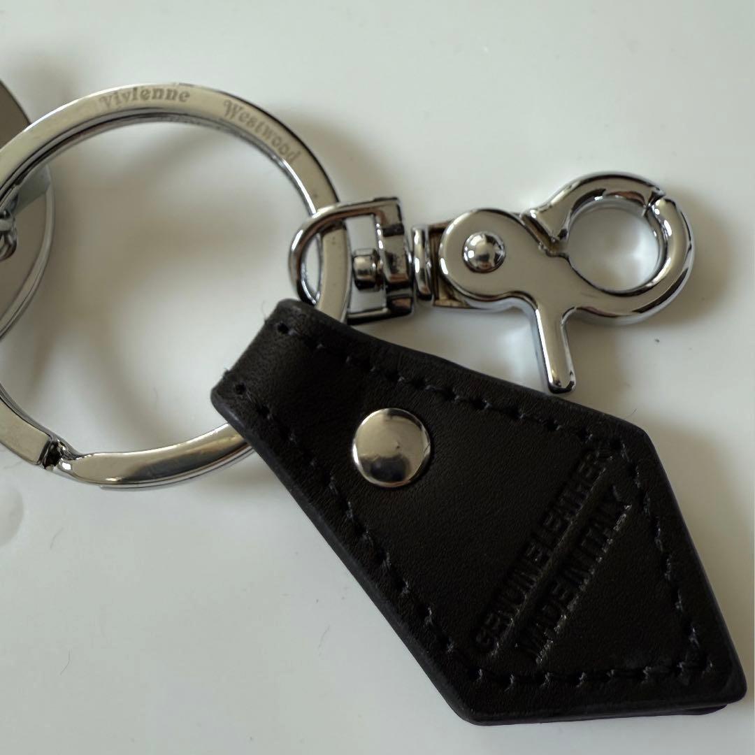 【数量限定】Vivienne Westwood ラウンドオーブ キーホルダー