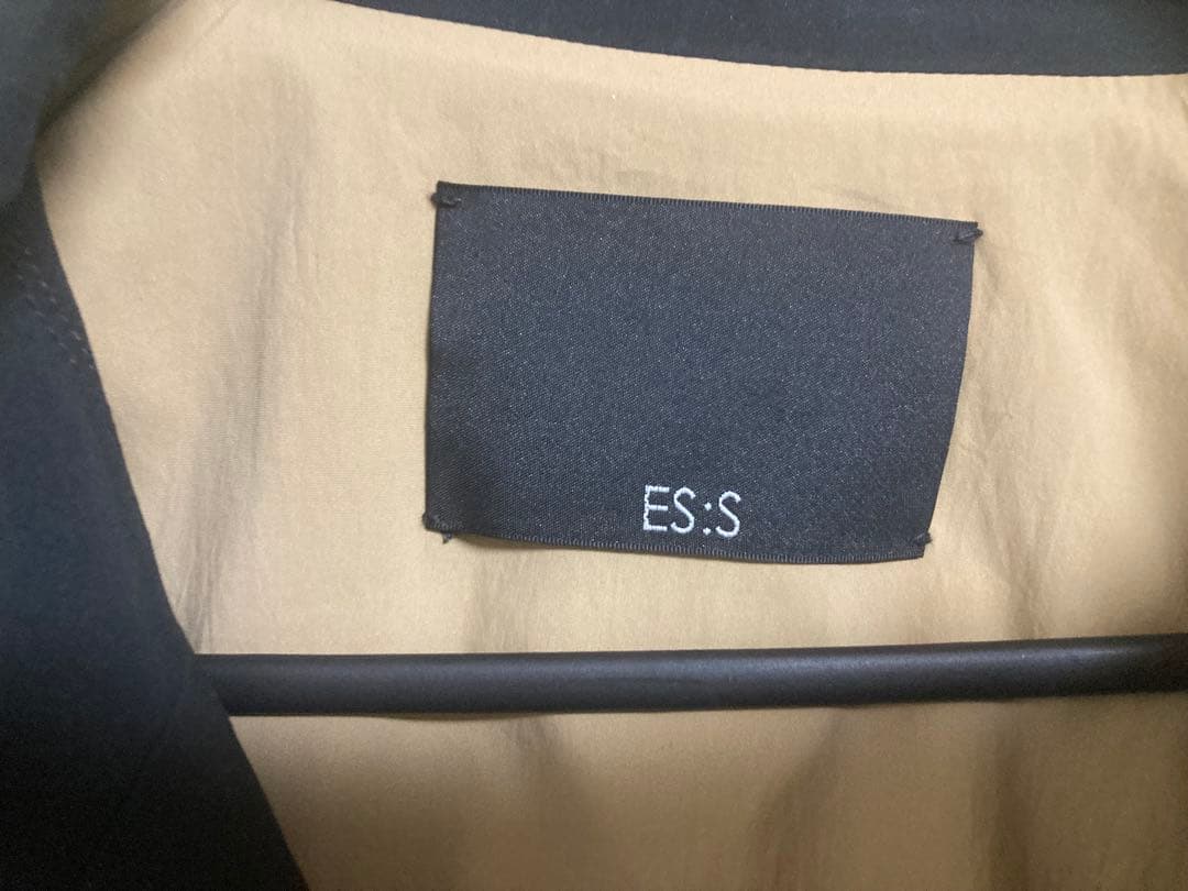 ダークグレー ダブルブレスト トレンチコート エス es 黒 1