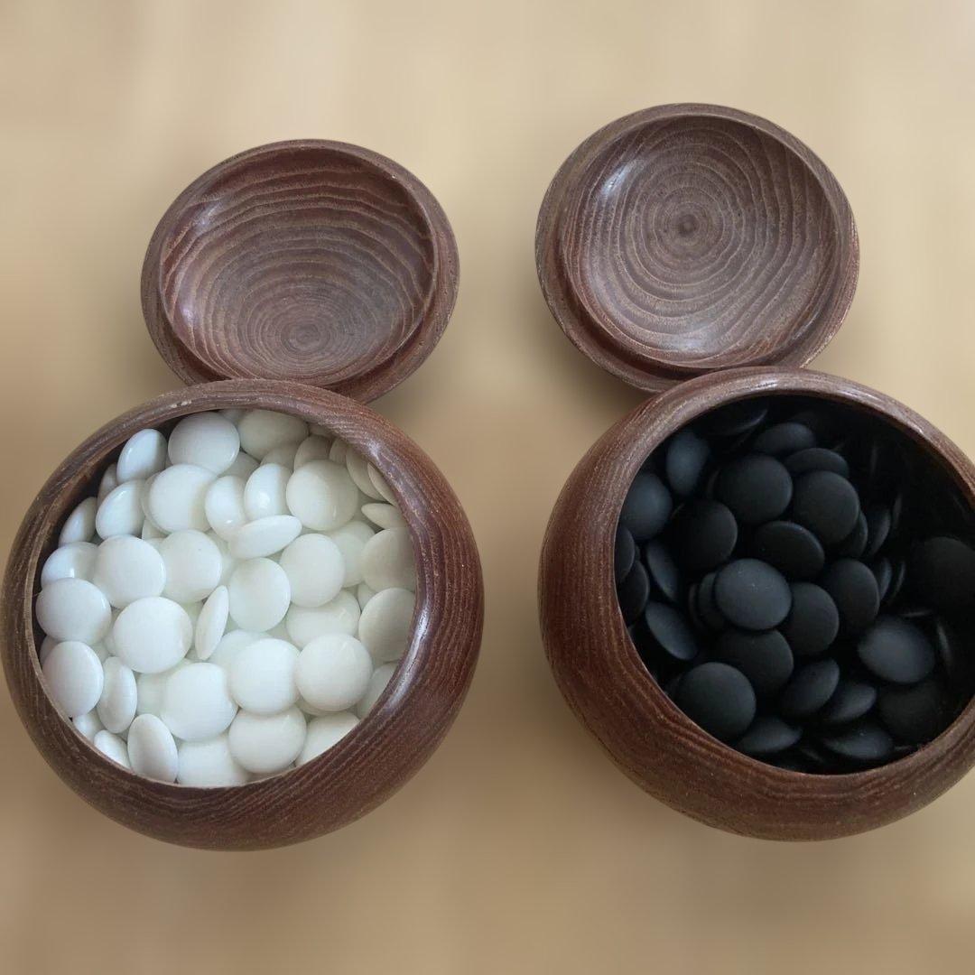 碁盤と碁石　￼ 455×425×305mm 足￼付き