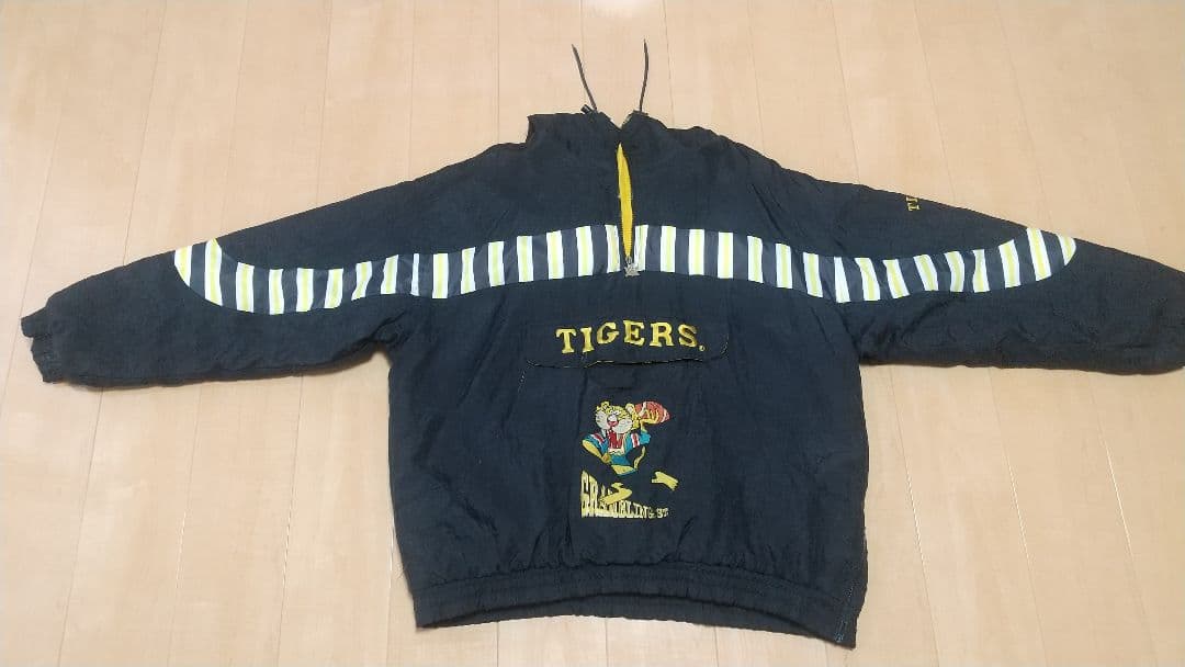 古着80s～90s NCAA グランブリングステートタイガースナイロンジャケット