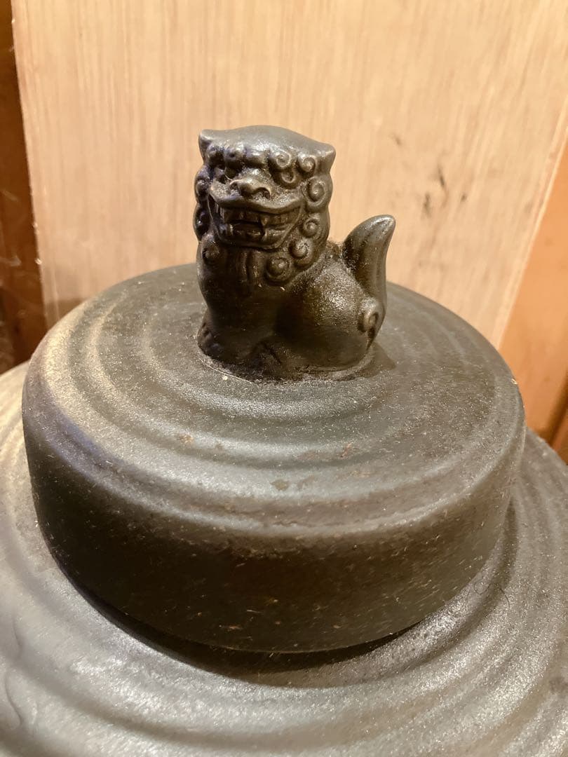 【希少】瑞泉 ZUISEN 琉球泡盛 佐久本之酒 陶器甕 シーサー付き 注ぎ口
