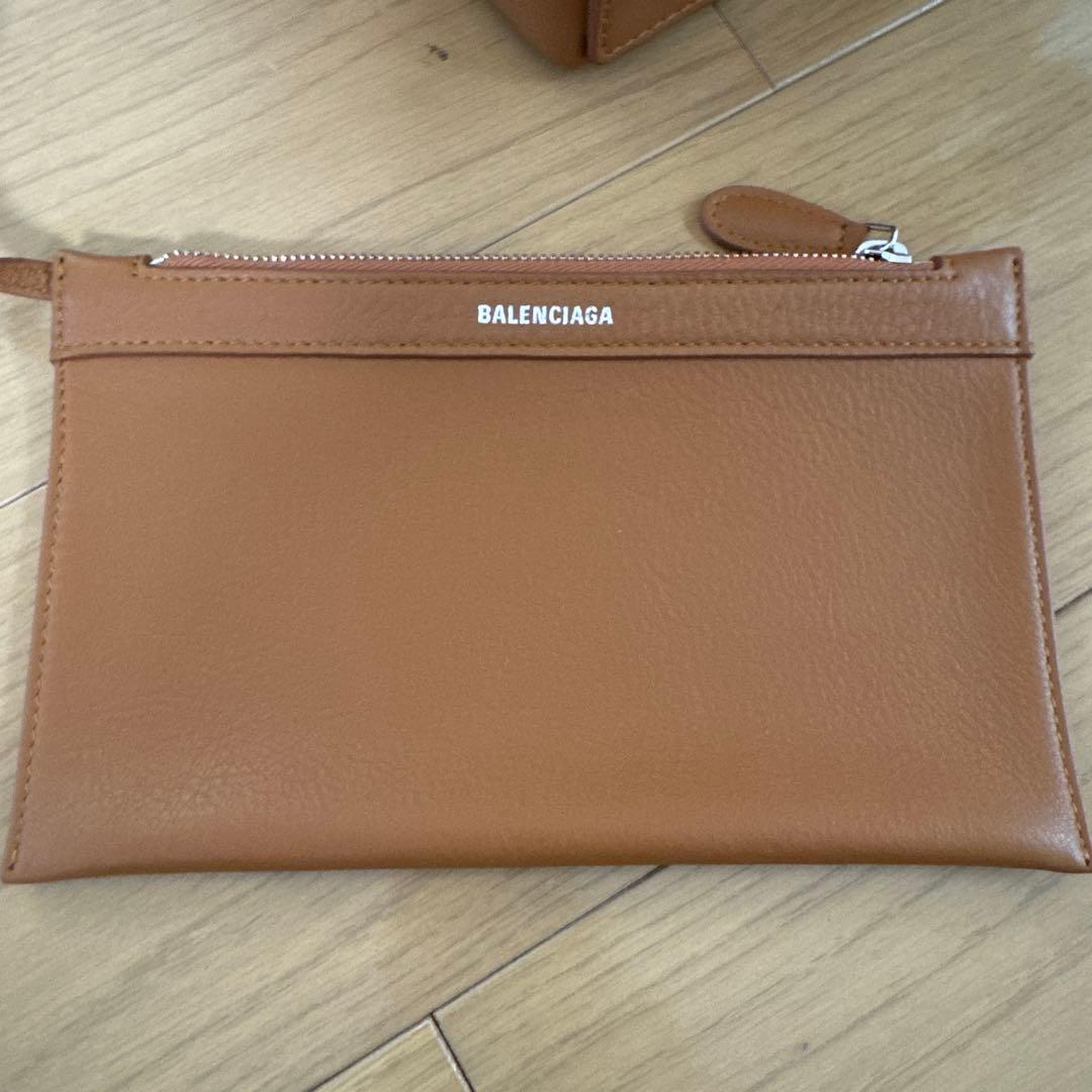 美品BALENCIAGA トートバッグ 339933 D6WXN レザー