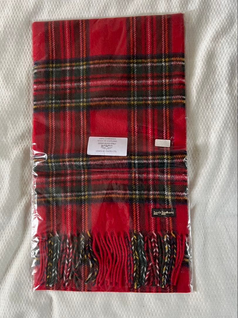 ルイスレザー　タータンチェックマフラー、Tシャツ