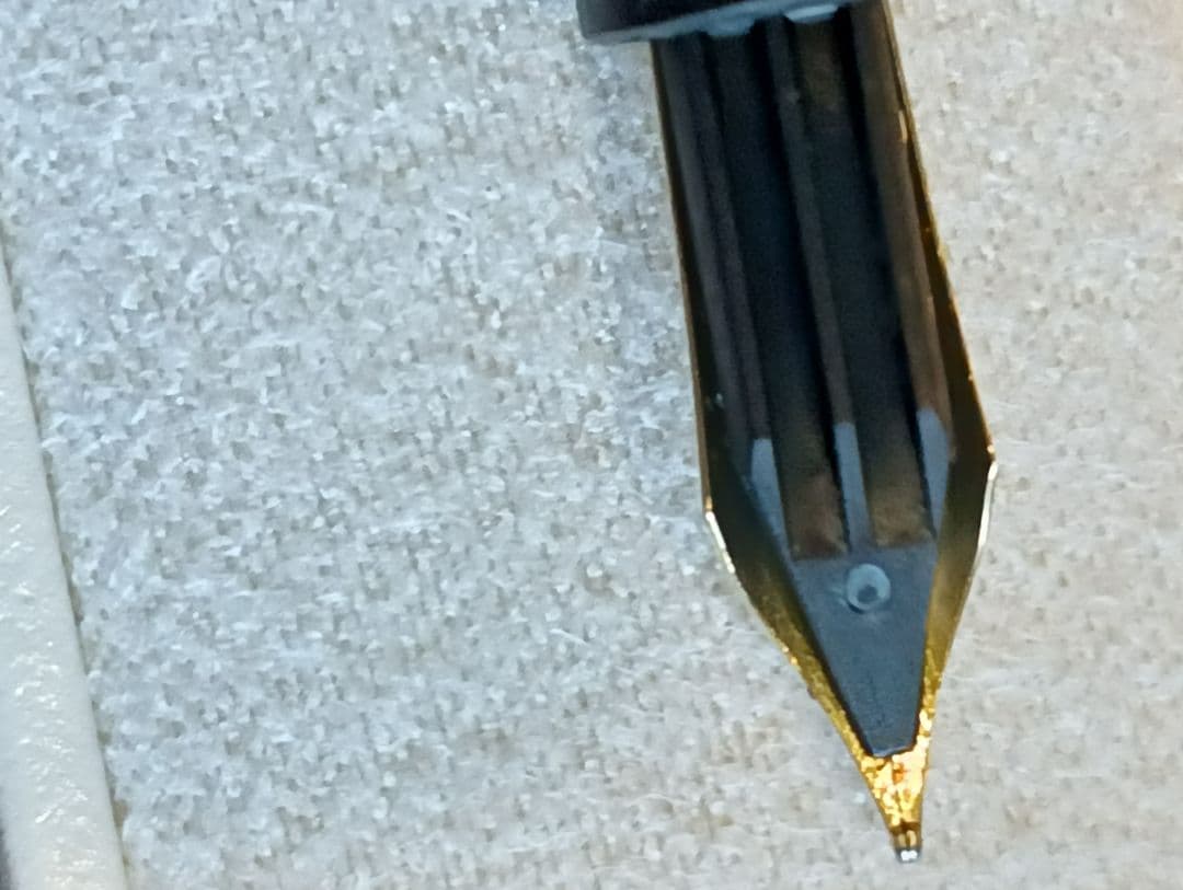 MONT BLANC 万年筆 F ノブレスマーブルゴールド　セール