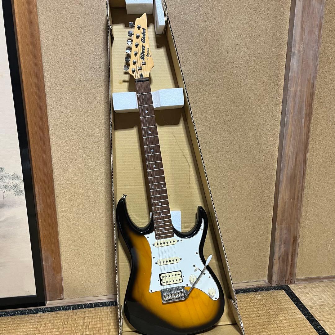 ベ*ー様 Ibanez Silver Cadet エレキギター