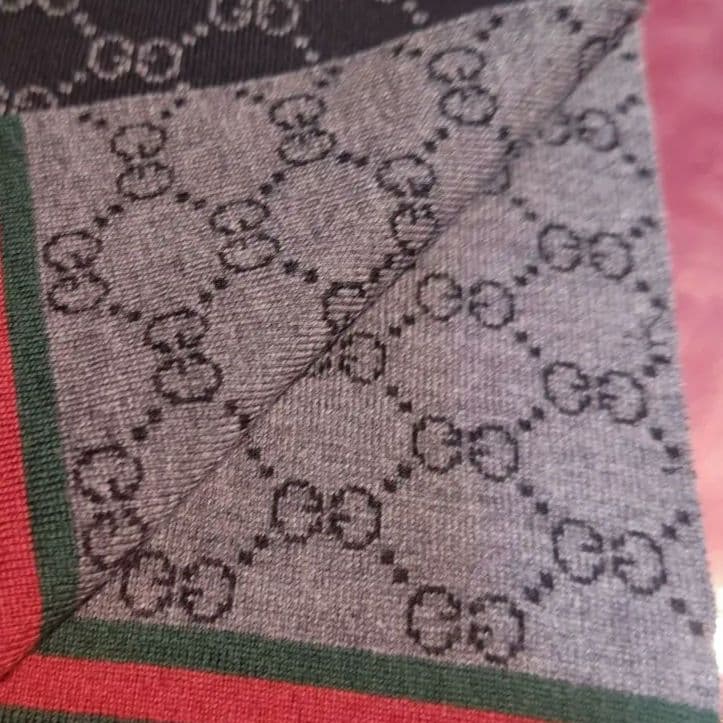 ❤極美品箱付き❤GUCCI マフラー ストール スカーフ❤黒グレー❤